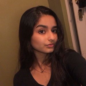 Meet your Posher, Madiena